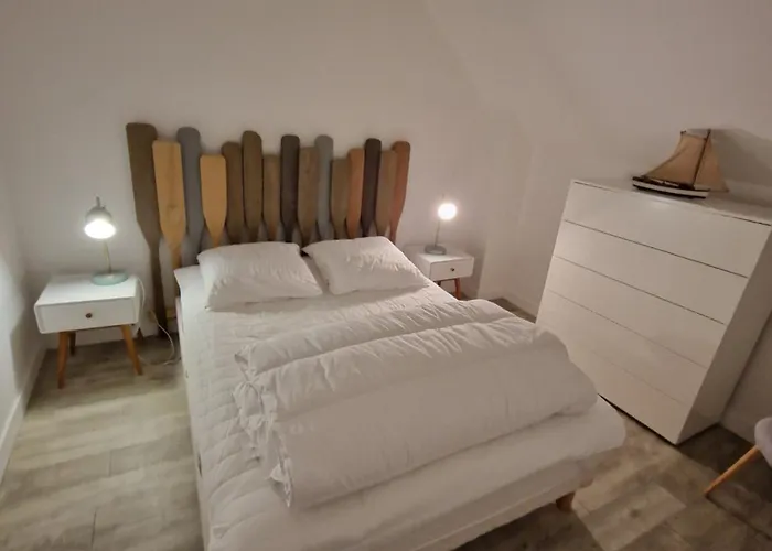Maison En Pierre Acces 5 Mn A Pied Plage
